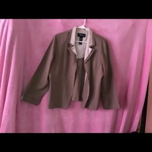 Very comfortable lightweight suit jacket